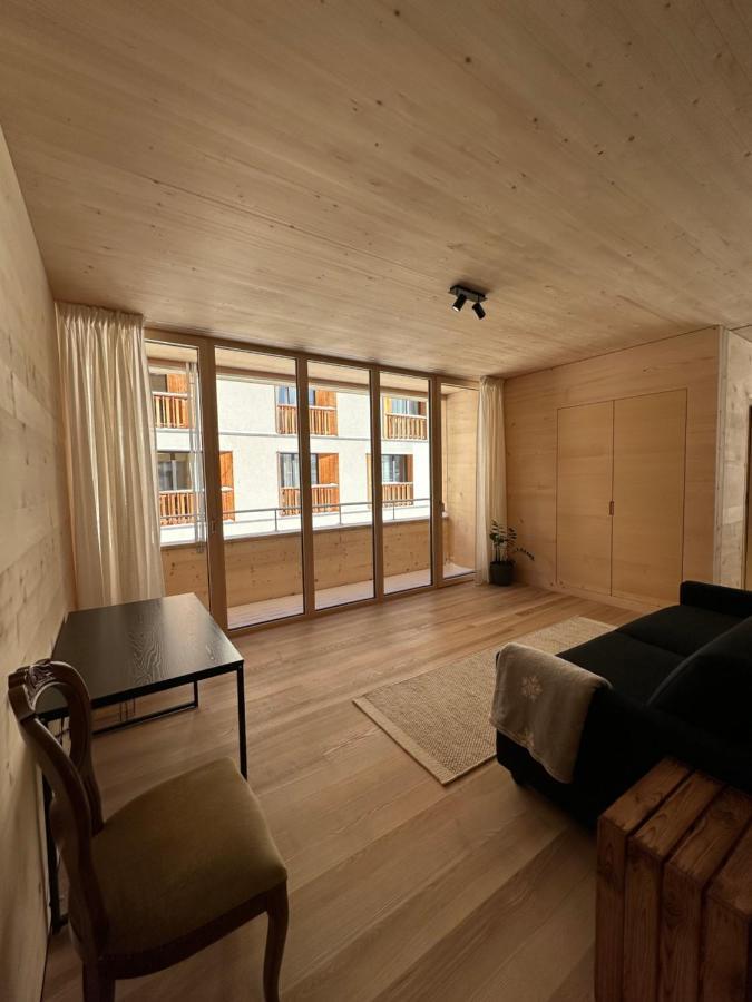 Mondholz Ferienwohnung Andermatt Exterior foto